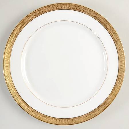J19 White Salad Plate