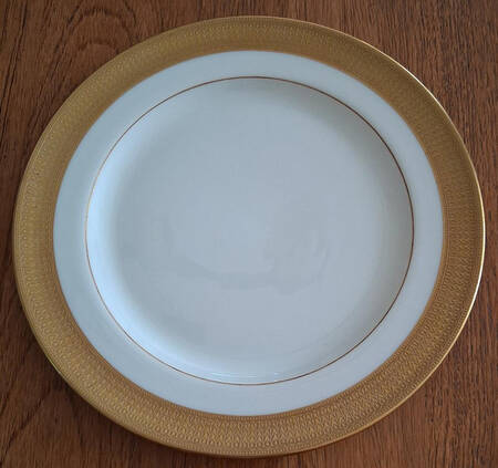 J20 Luncheon Plate