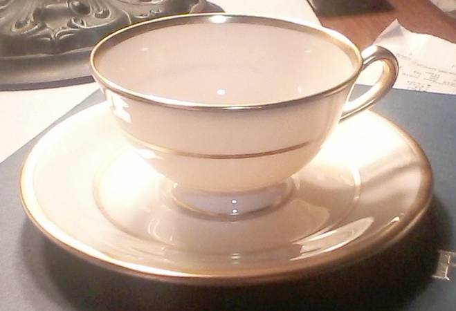 J34 Footed Demitasse Cup & Saucer Set