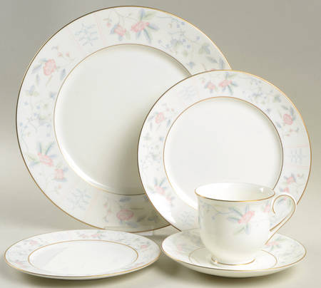 Jacqueline 5 Piece Place Setting