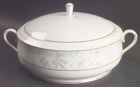 Jacqueline Round Covered Vegetable