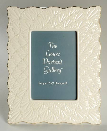 Jacquard Gold Frame-Holds 5" X 7"