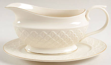 Jacquard Gold Gravy Boat & Underplate/Relish