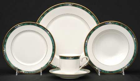 Kelly 5 Piece Place Setting by Lenox