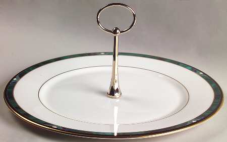 Kelly Round Serving Plate with Handle (DP)