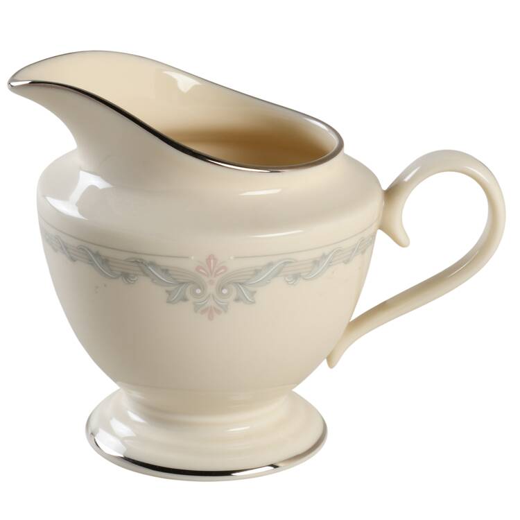Kingston 1999 Shape Creamer
