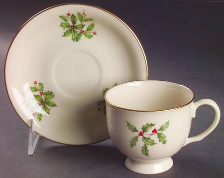 L4 Footed Cup & Saucer Set