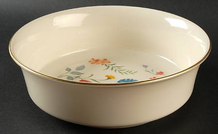 L9 9" Round Vegetable Bowl