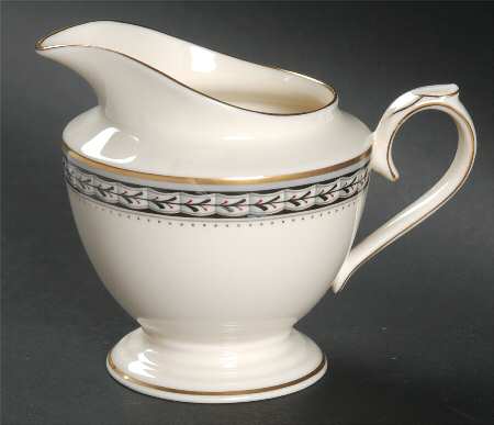 Laurenwood Place Creamer