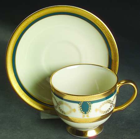 Lenox Heritage Footed Cup & Saucer Set