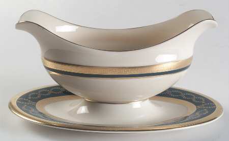 Lenox Heritage Gravy Boat with Attached Underplate