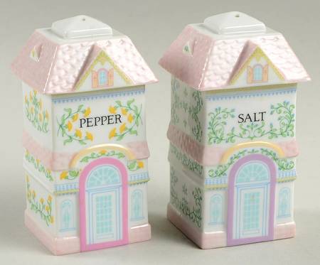 Lenox Village Giftware Salt & Pepper Set