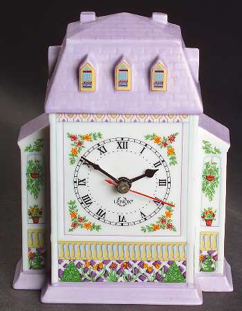 Lenox Village Giftware Quartz Clock