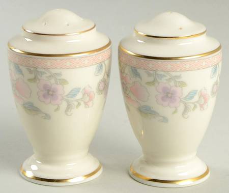 Litchfield Garden Salt & Pepper Set