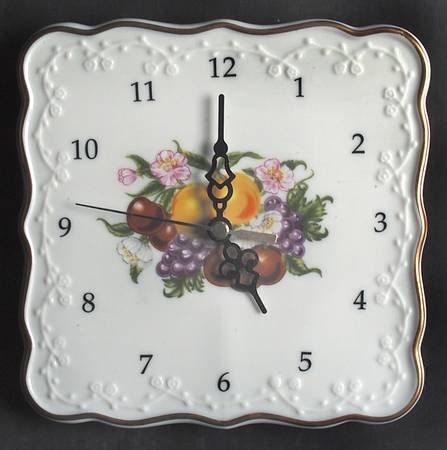 Lenox Orchard Giftware Hanging Wall Clock