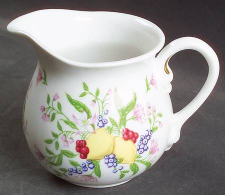 Lenox Orchard Giftware Creamer
