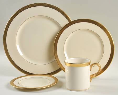 Lowell (Gold Backstamp) 4 Piece Place Setting