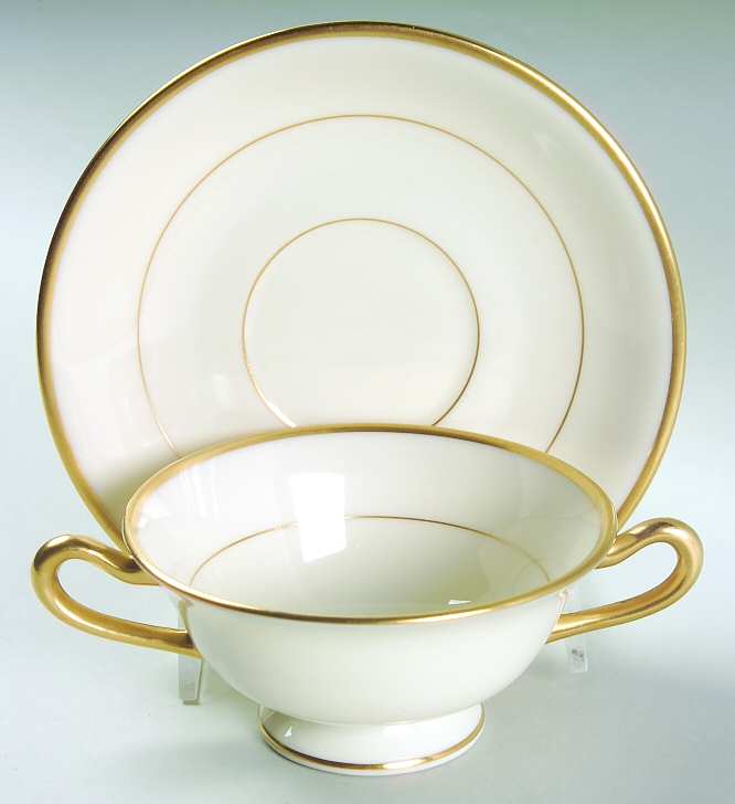 M119 Footed Bouillon Cup & Saucer