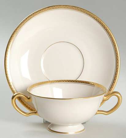 M8 Footed Cream Soup Bowl & Saucer Set