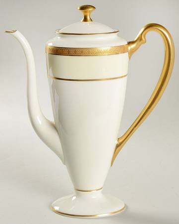 Madison Coffee Pot & Lid