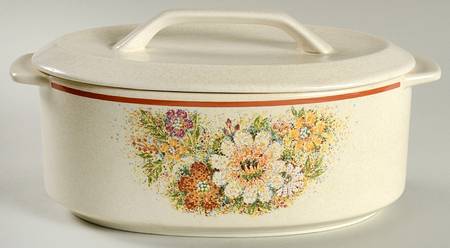Magic Garden 3 Quart Oval Covered Casserole