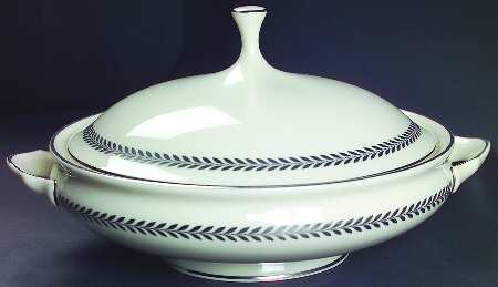 Majesty Round Covered Vegetable