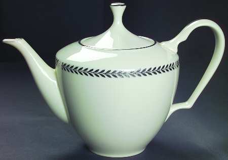 Majesty Teapot & Lid
