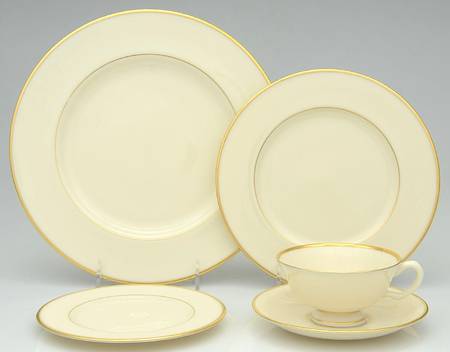 Mansfield 40-Piece Set
