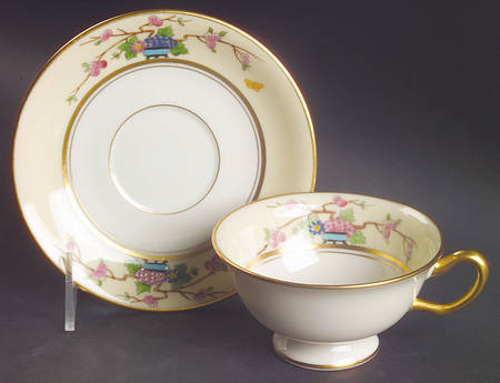 Mandarin Footed Cup & Saucer Set