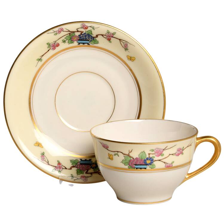 Mandarin Flat Cup & Saucer Set