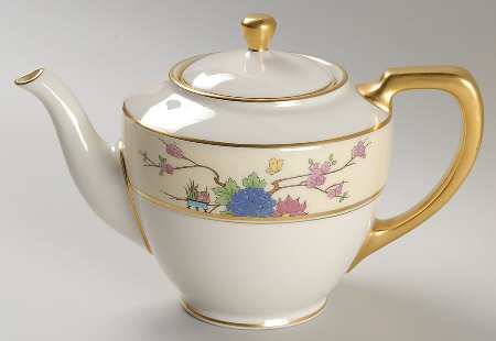 Mandarin Shape 1961 Teapot & Lid by Lenox