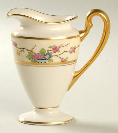 Mandarin Creamer