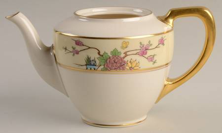 Mandarin Shape 1961 Teapot No Lid