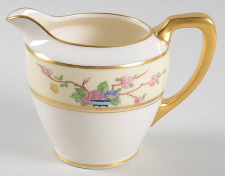 Mandarin Creamer