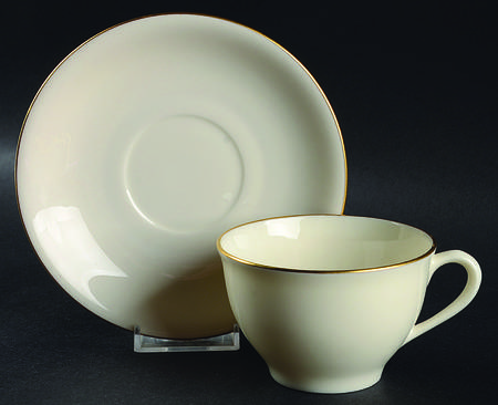 Manor Oversized Cup & Saucer Set