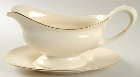 Manor Gravy Boat with Attached Underplate
