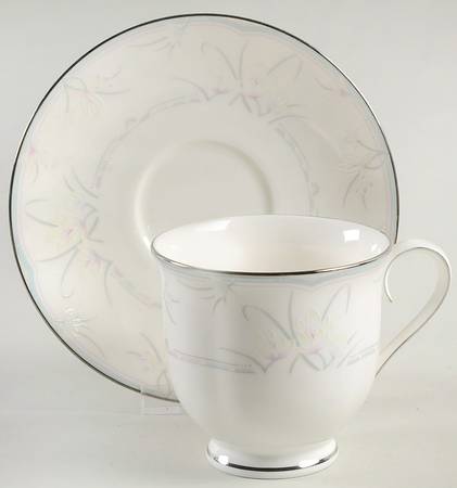 Marianne Footed Cup & Saucer Set