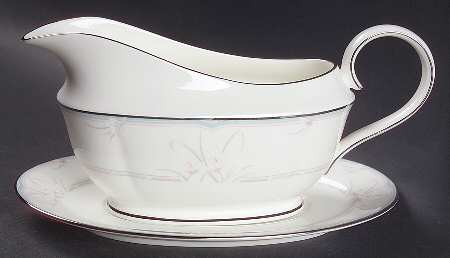 Marianne Gravy Boat & Underplate