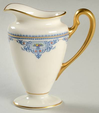 Maryland Shape 744 Creamer