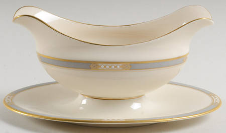 McKinley Gravy Boat with Attached Underplate