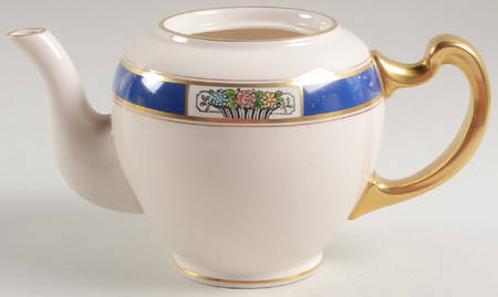 Meadowbrook Shape 522 Teapot No Lid