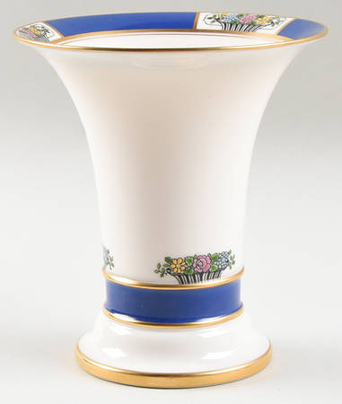 Meadowbrook 6" Flared Vase