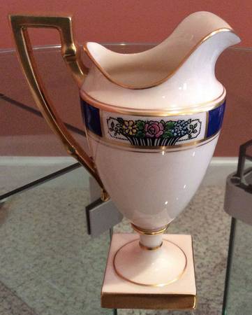 Meadowbrook Creamer