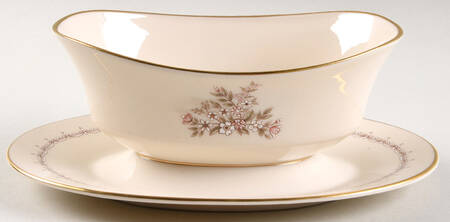 Medley Gravy Boat with Attached Underplate