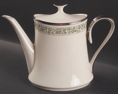 Memoir Tea/Coffee Pot & Lid by Lenox
