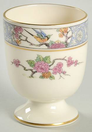 Ming-Birds (Older, Cream, Black Green Stamp) Single Egg Cup