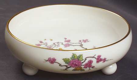 Ming-Birds (Older, Cream, Black Green Stamp) Footed Bon Bon