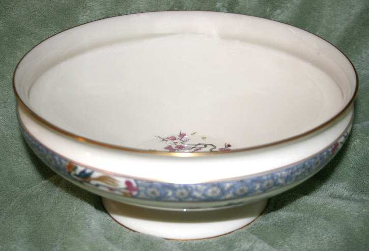 Ming-Birds (Older, Cream, Black Green Stamp) Centerpiece