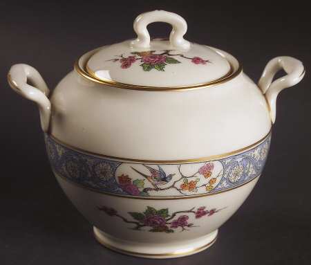 Ming-Birds (Older, Cream, Black Green Stamp) Shape 1670 Sugar Bowl & Lid