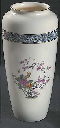 Ming-Birds (Older, Cream, Black Green Stamp) 10" Vase